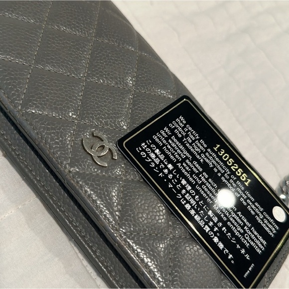 CHANEL Black Clutch with Quilted Pattern and Chain Strap - Picture 5 of 5